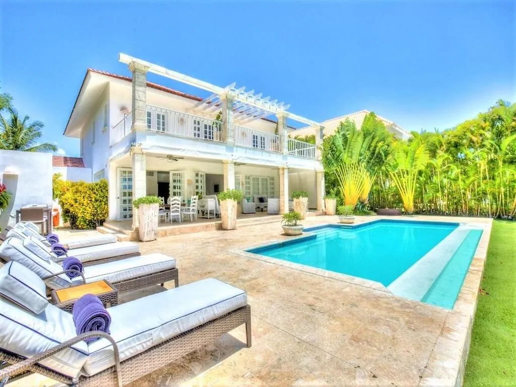 Villa Tortuga Bay B10 location